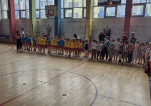 Zawody sportowe w SP 137.