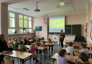 Pani profesor zapowiada o czym dziś będziemy się uczyli.