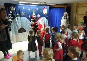 Mikołaj zajął należne mu miejsce.