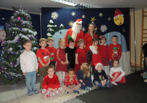 Grupa 3 z Mikołajem.