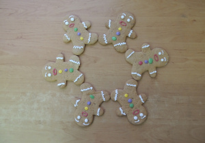 Wypieki cioci Tetiany chyba ustawiły się do tańca.