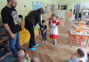 Gratulacje dla laureatów.