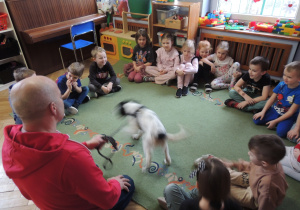 Ale on jest ruchliwy.